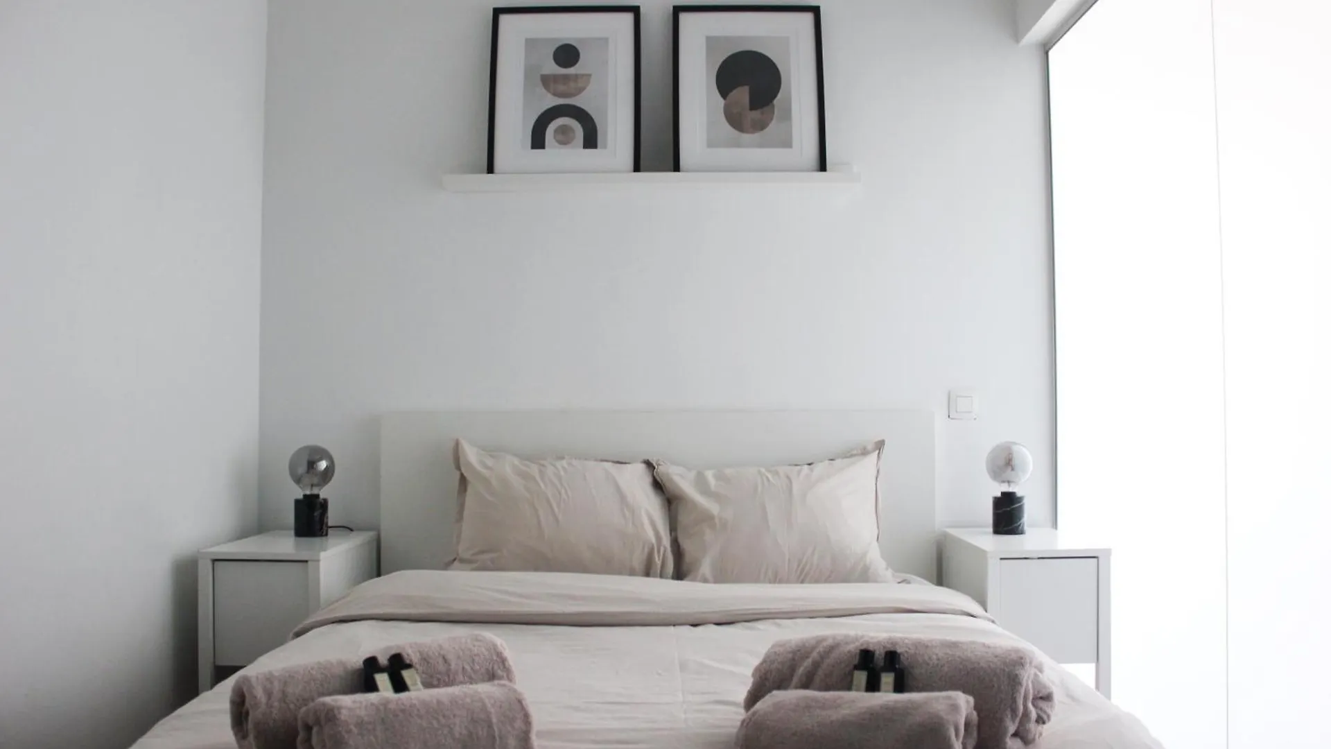Sunny Apartment + Free Parking Antwerp 0*,  Belgium